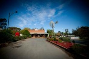 Merool On The Murray voted 5th best hotel in Moama