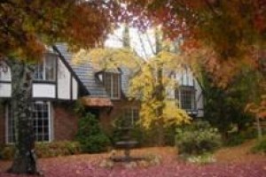 Merrimeet Cottages Image