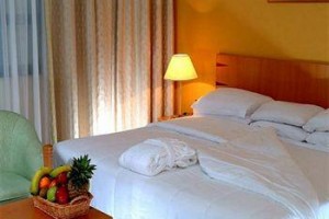 Merweb Hotel Al Sadd Doha Image