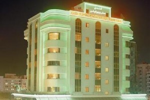 Metropolitan Hotel Manama Image