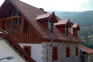 Metsola Apartamentos Rurales Isaba voted  best hotel in Isaba