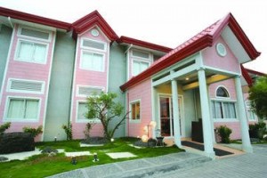 Microtel Inn & Suites Davao voted 4th best hotel in Davao
