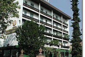 Hotel Monig Image