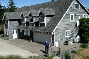 Moonlit Cove B&B voted  best hotel in Sooke