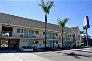 Motel 6 Anaheim Stadium - Orange Image