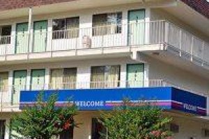 Motel 6 El Paso Central Image