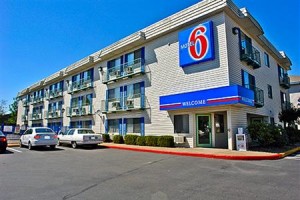 Motel 6 Corvallis Image