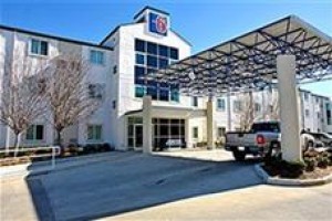 Motel 6 Gilroy Image