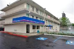 Motel 6 Los Angeles - Bellflower voted 2nd best hotel in Bellflower