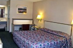 Motel 6 Akron North Image