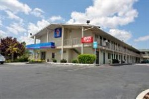 Motel 6 Reno-Virginia Plumb Image