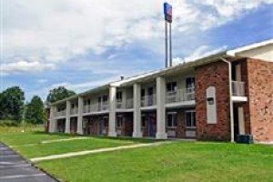 Motel 6 Youngstown Ohio Image