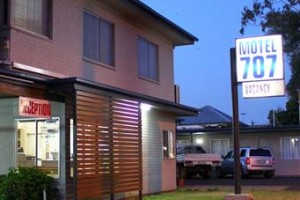 Motel 707 Image