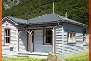 Mountain House YHA Image