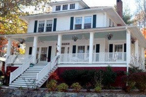 Mountain Lake Inn Image
