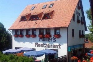 Muller's Hotel & Restaurant Image