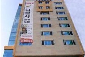 Narsha Tourist Hotel Image