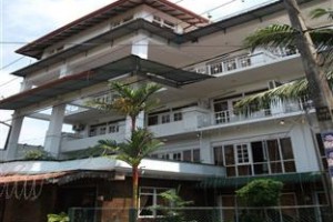Natalia Airport Reach Hotel Katunayake Image