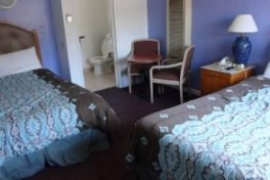 National 9 Motel Image