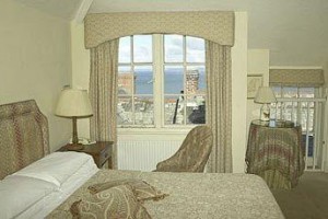 New Inn Clovelly voted 8th best hotel in Bideford