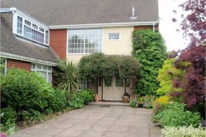 Newbridge House Bed & Breakfast Down Hatherley Gloucester Image
