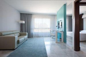 NH Algeciras Suites Image