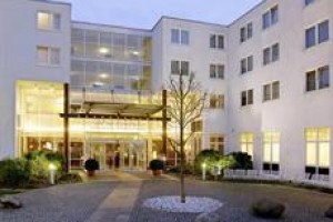 NH Frankfurt Rhein - Main voted  best hotel in Raunheim