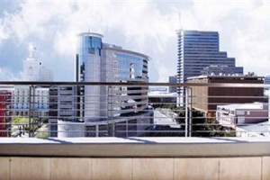 Nomndeni Icon Apartment Cape Town Image