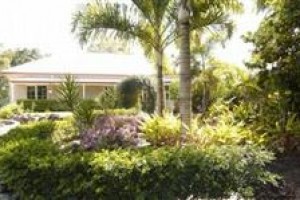 Noosa Valley Manor Luxury Bed and Breakfast Doonan Image