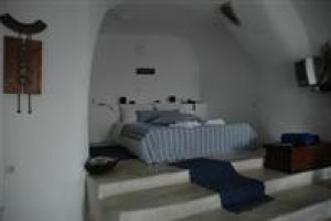 Nostos Apartments Oia (Greece) Image