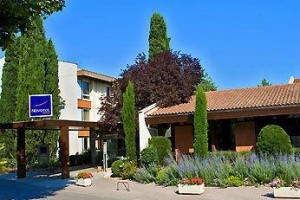 Novotel Aix en Provence Beaumanoir Les 3 Sautets Image