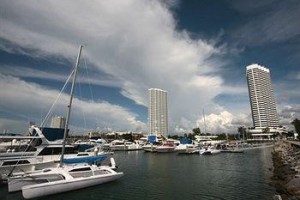 Ocean Marina Yacht Club Hotel Sattahip Image