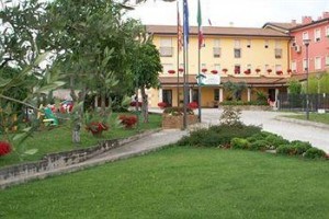 Olioso Hotel Peschiera del Garda Image