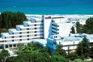 Hotel Sandy Beach Image