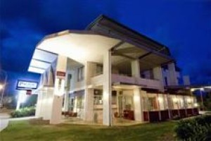 Pacific Marina Luxury Apartments Image
