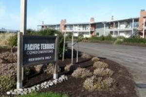 Pacific Terrace Image