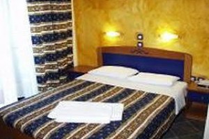 Paradise Bay Hotel Pallini Image