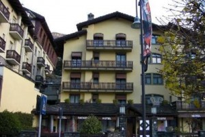 Paradise Hotel Saint-Vincent (Italy) Image