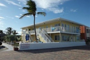 Paradise Oceanfront Hotel Image
