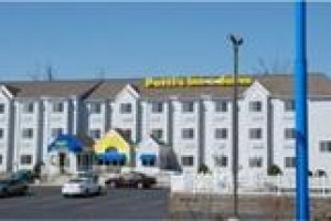 Patti's Inn & Suites Image