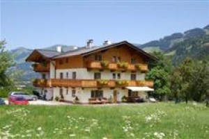 Pension Ederhof voted 3rd best hotel in Jochberg