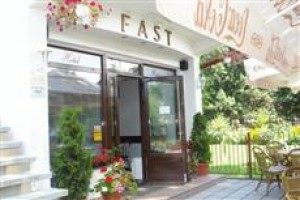 Pension Hotel Fast Radauti Image