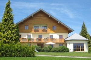 Pension Kreuzinger Image
