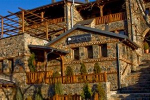 Petrogonima Suites Image