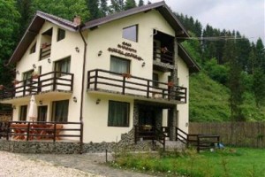 Piatra Craiului voted  best hotel in Rucar