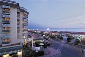 Piccadilly Hotel Camaiore Image