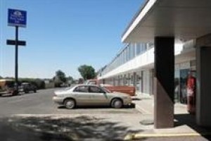 Pierre Inn and Suites Image