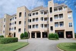 Pirates Cove Resort Manteo Image