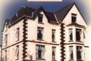 Plas Isa Hotel Image