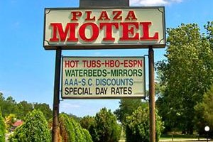 Plaza Motel Mays Landing Image